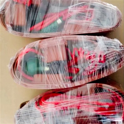 स्लोवाकिया ग्राहक सिलिकॉन रबर हीटर ऑर्डर मेड तैयार है